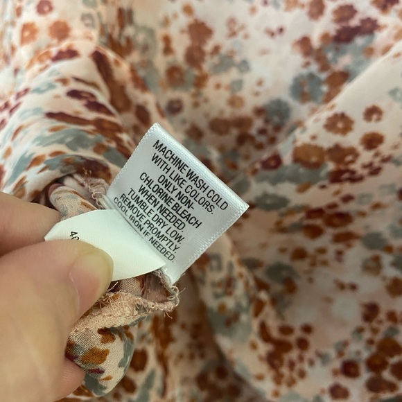 Elle - Sheer Floral Blouse - Medium - Picture 8 of 8